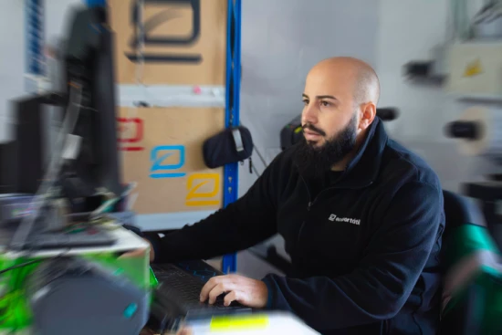Techniker bei der Arbeit
